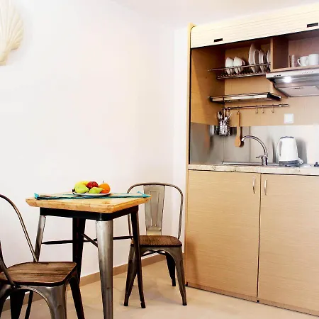 Bivalvia Apartmanhotel 3*
