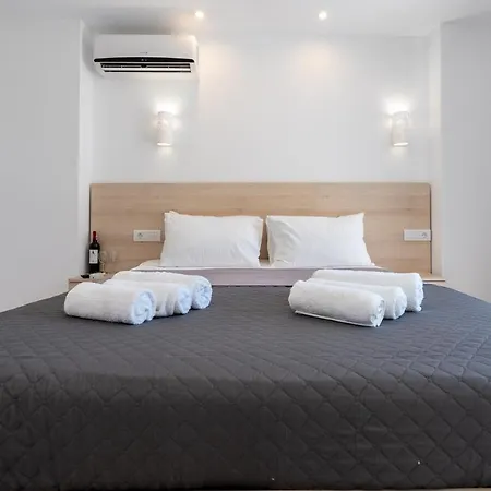 Bivalvia Apartmanhotel 3*