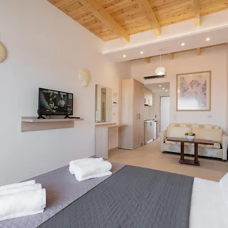Bivalvia Apartmanhotel 3*