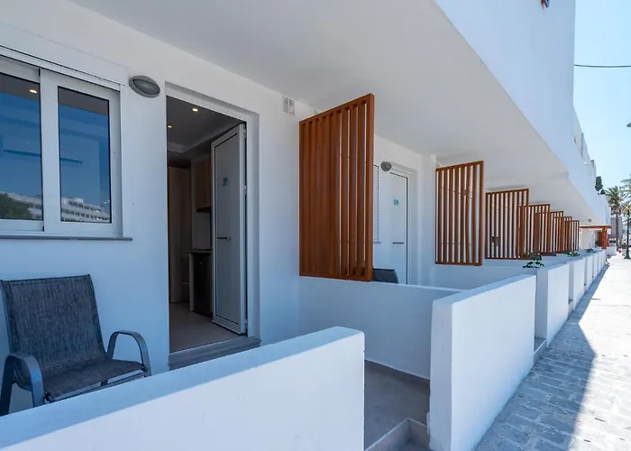 Bivalvia Apartmanhotel Faliráki